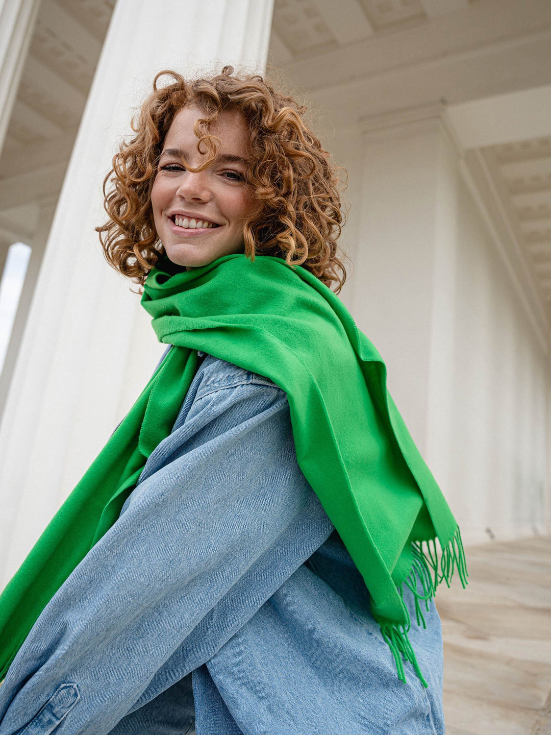 Einfarbiger Cashmink-Schal