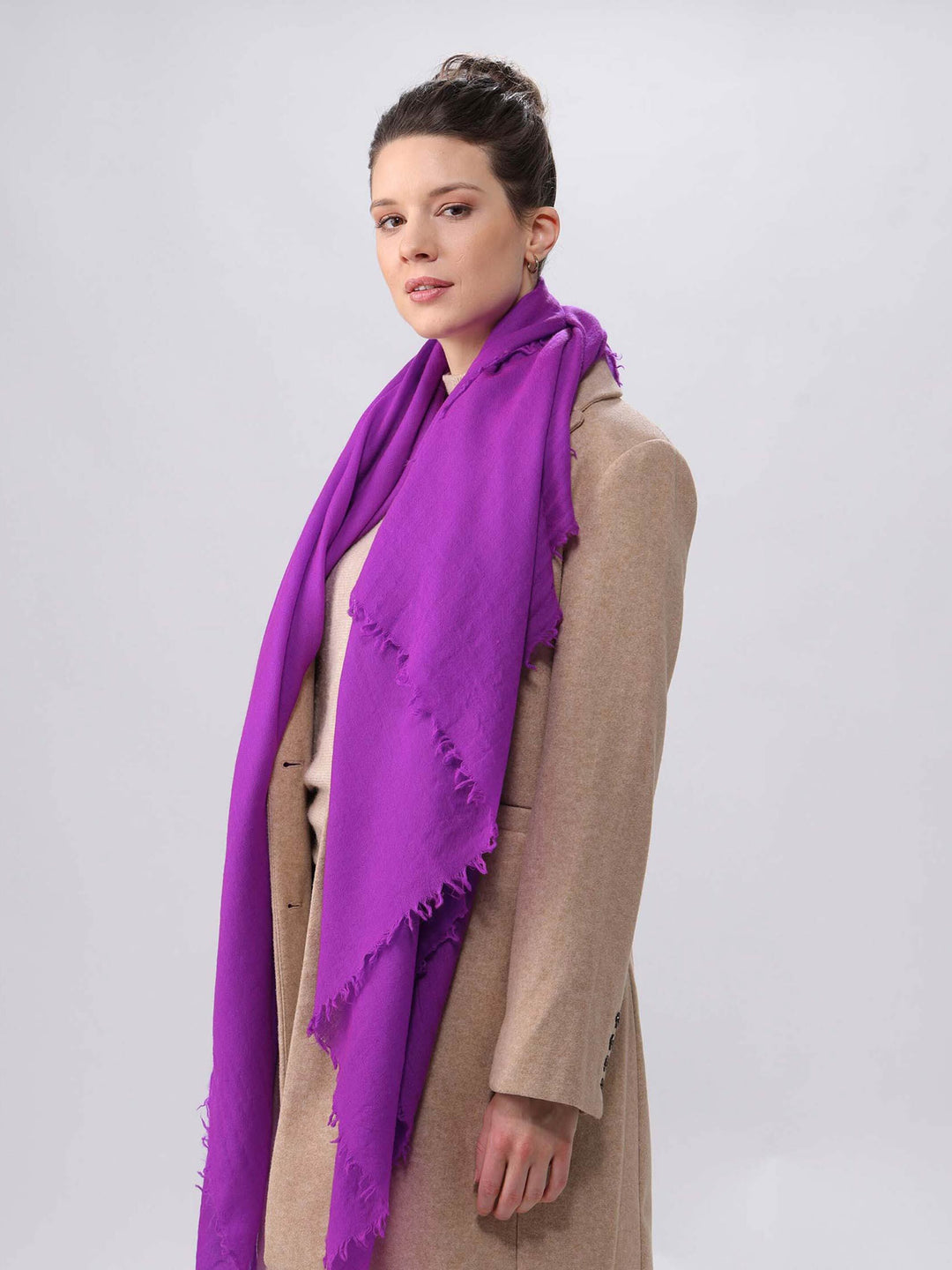 Einfarbige Stola in Seide-Wolle-Mischung