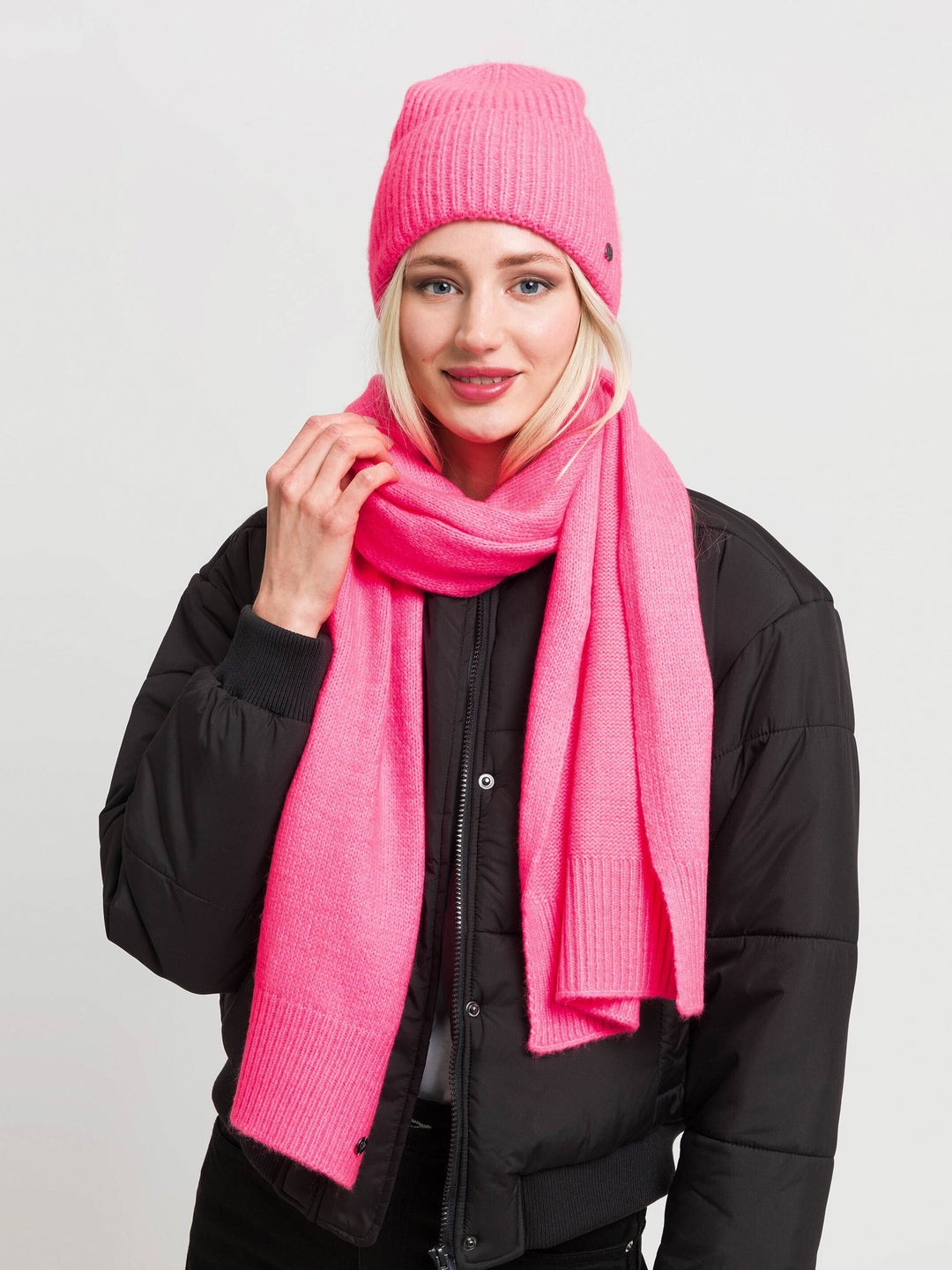 Strickschal in Wollmischung