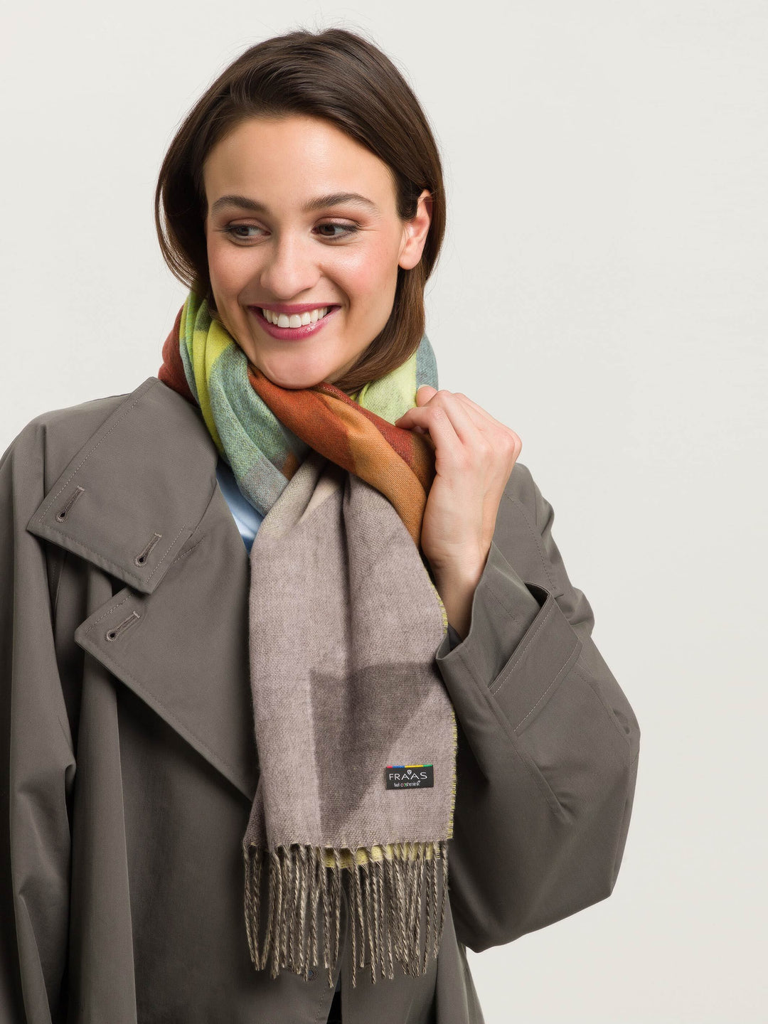 Cashmink-Schal mit geometrischem Design