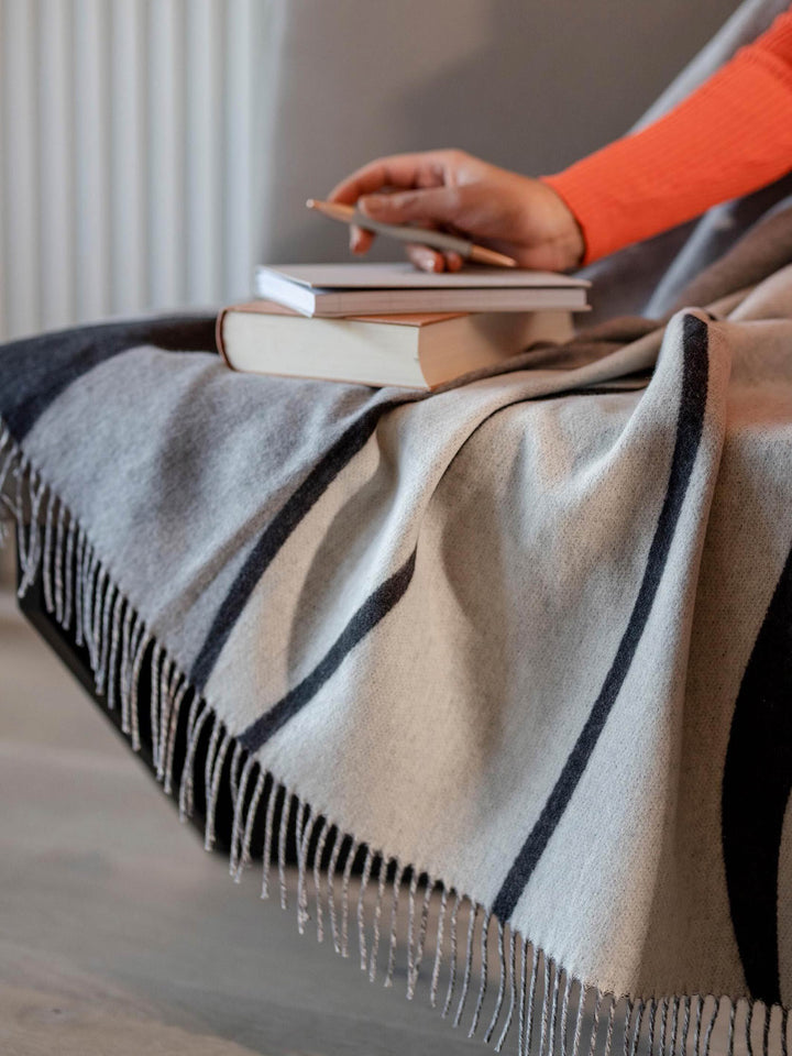 Cashmink-Decke mit abstraktem Marmor-Design - Made in Germany