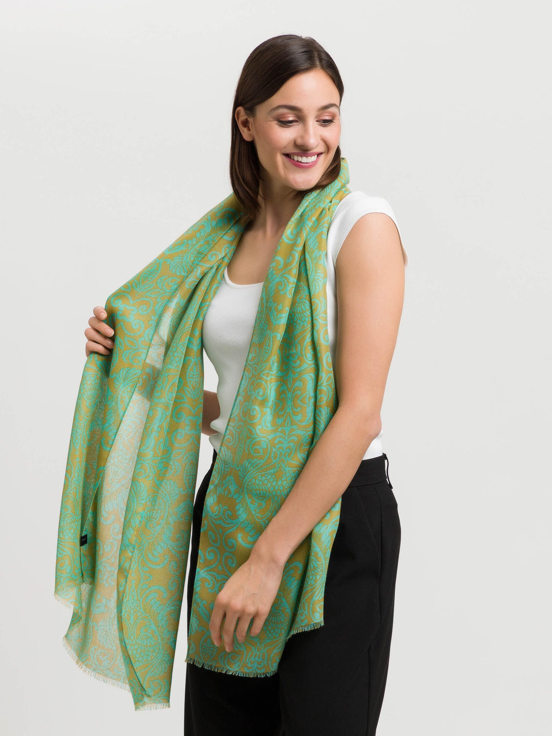 Sustainability Edition - Schal mit Ranken-Design