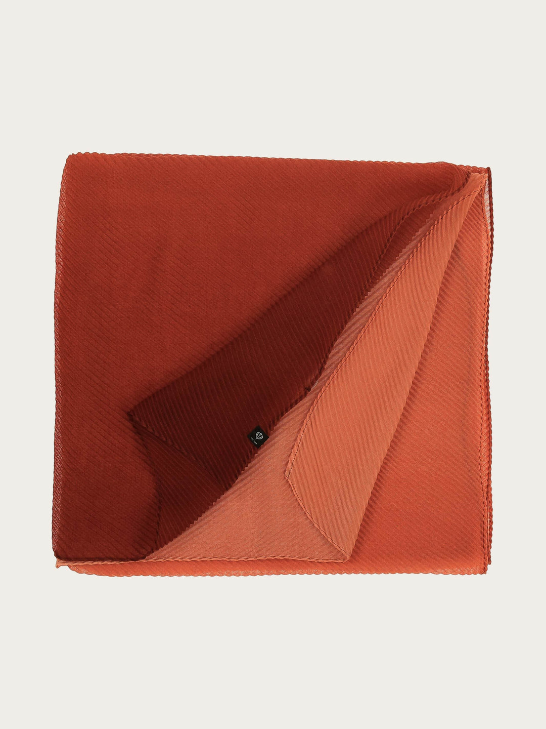 Plissee-Stola mit Ombré-Effekt