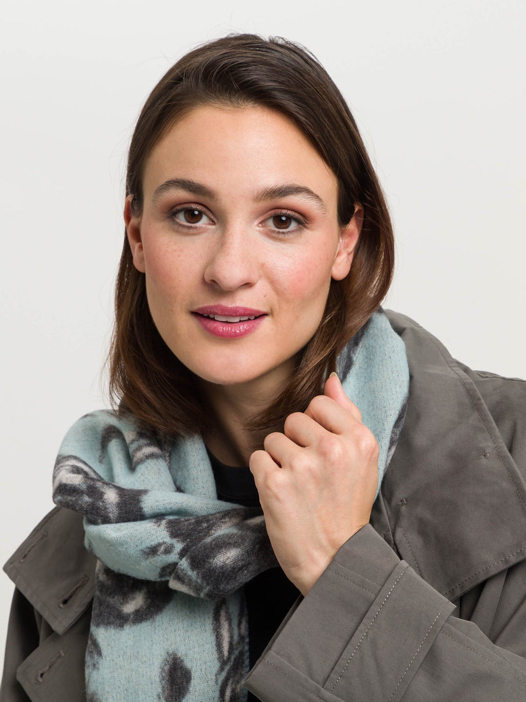 Sustainability Edition - Cashmink-Schal mit Rosen-Design