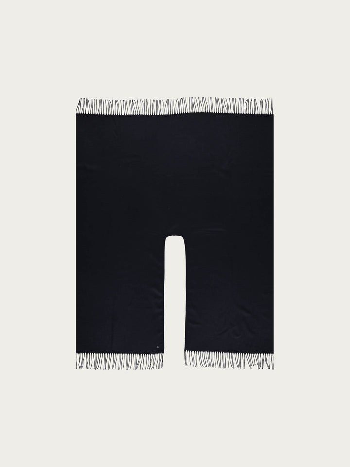 Einfarbiger Poncho aus reinem Polyacryl