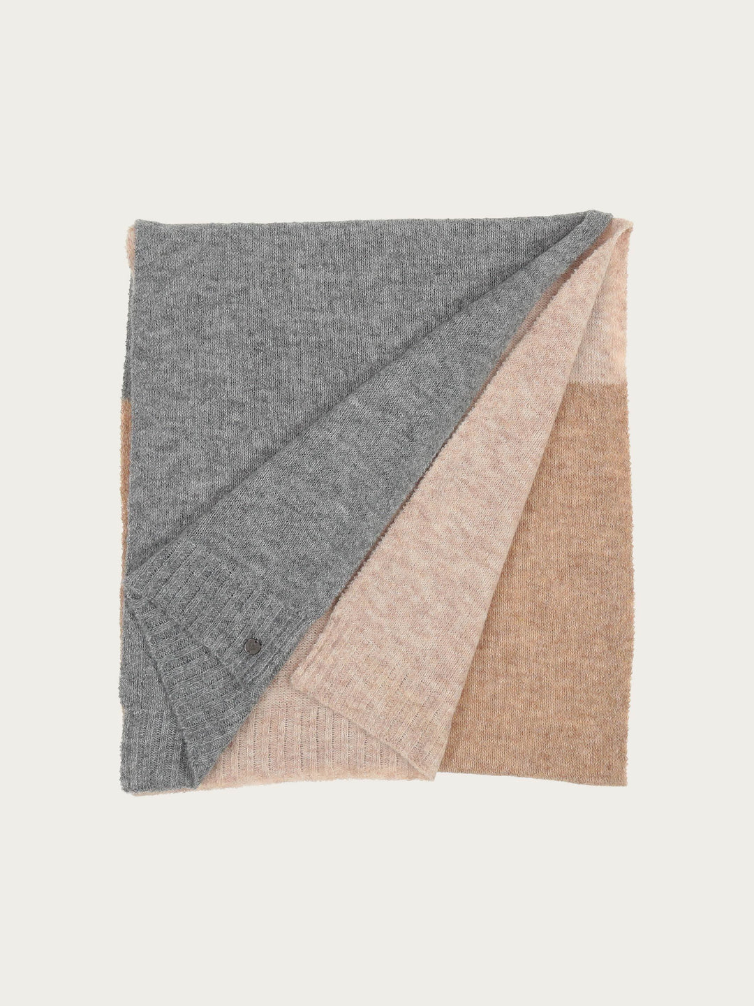 Gestrickter Schal mit Blockstreifen
