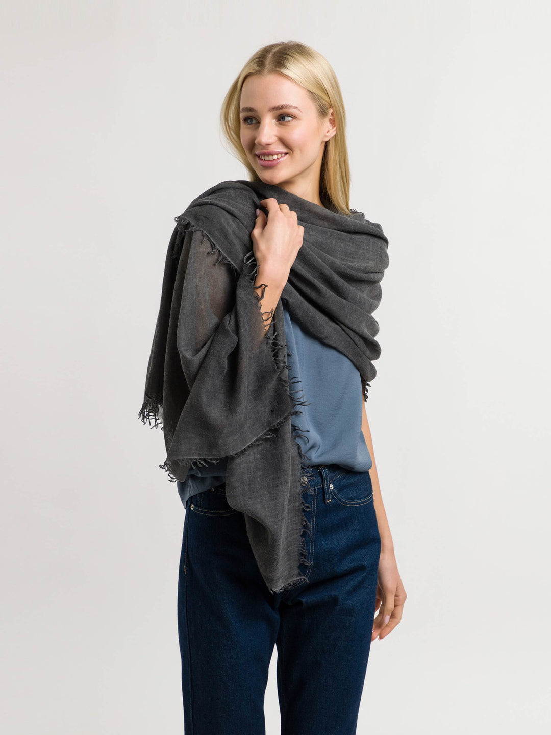 Einfarbige Stola in Viskosemischung