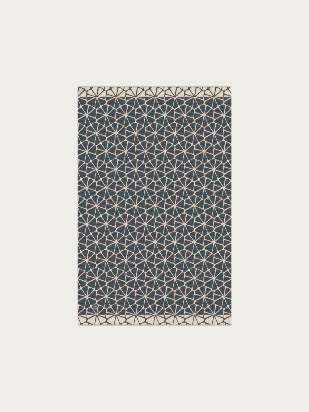 Sustainability Edition - Decke mit grafischem Design - Made in Germany