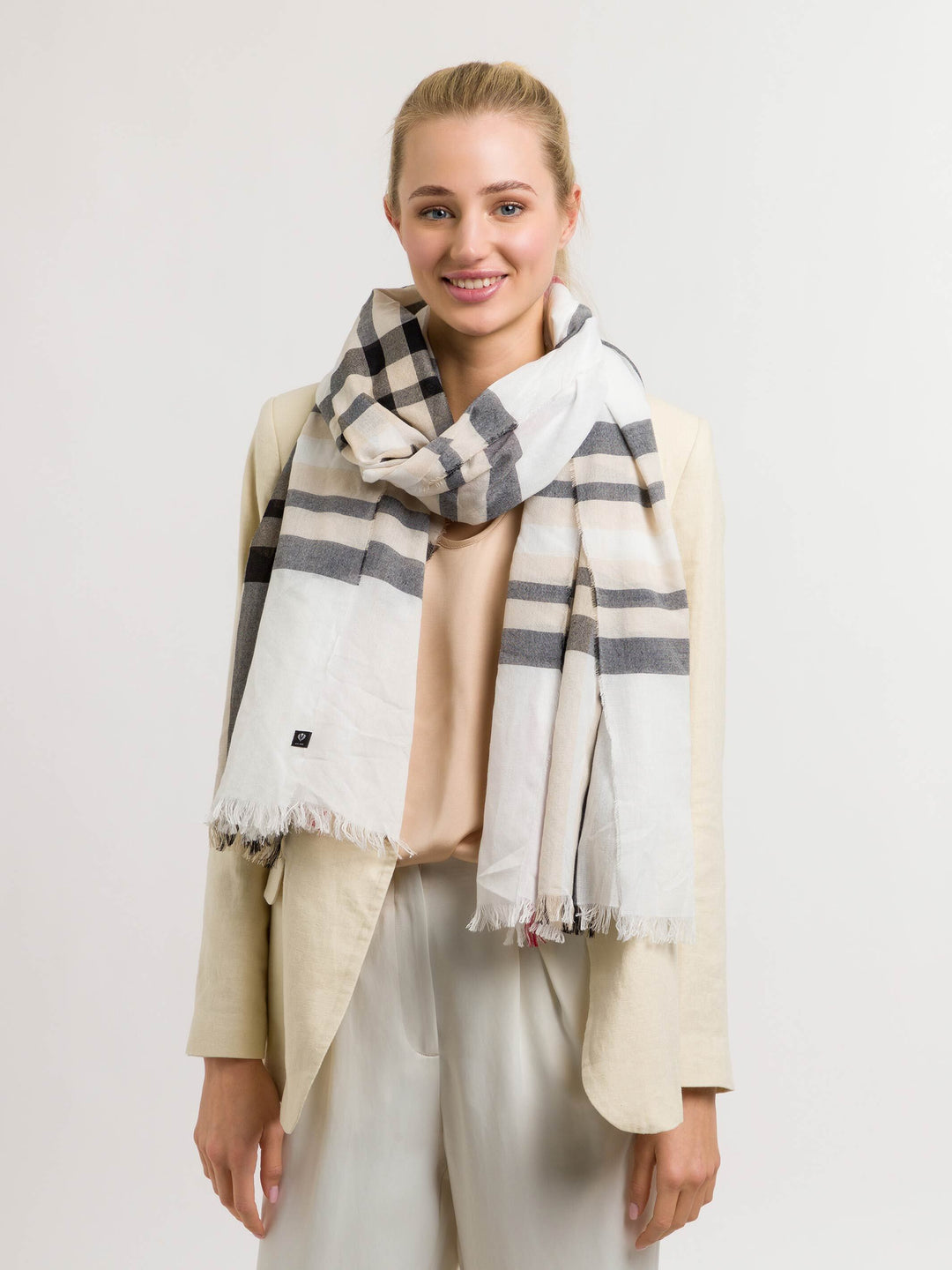 Sustainability Edition - Leichte Stola mit FRAAS Plaid Karo