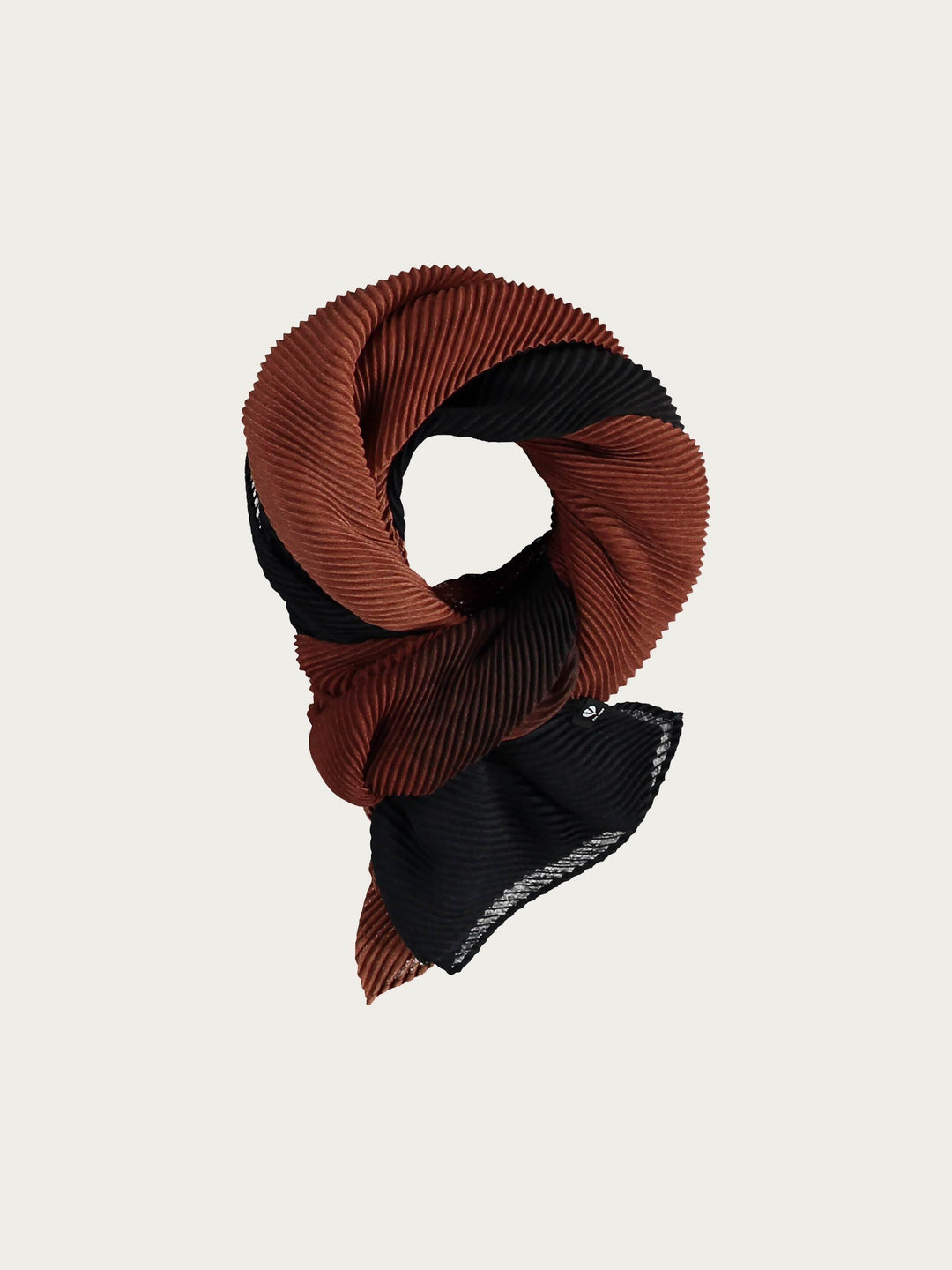 Plissee-Stola mit Ombré-Effekt