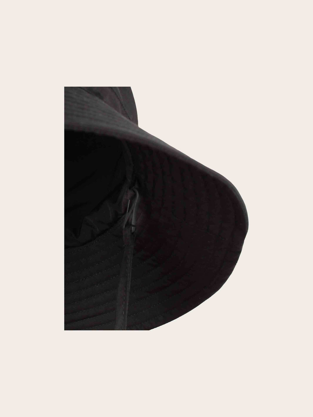 Wasserfester Loevenich Bucket Hat mit Kinnband