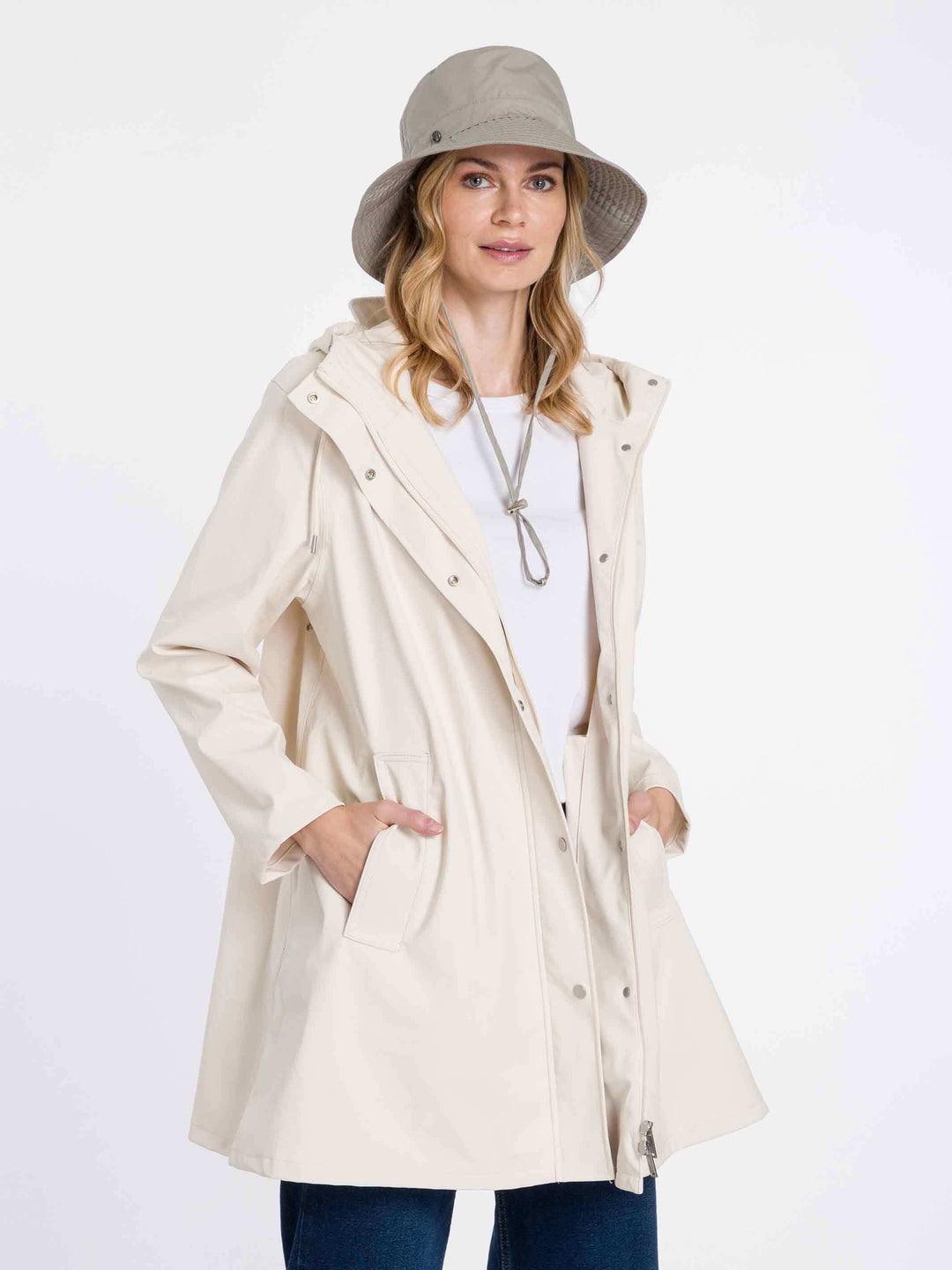 Wasserfester Loevenich Bucket Hat mit Kinnband