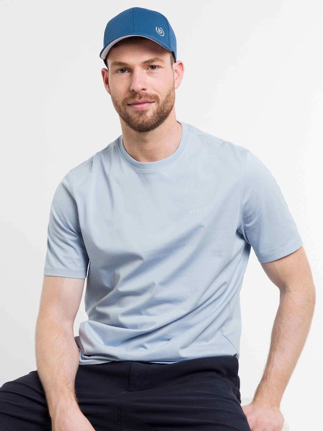 Sportliche Baseballkappe mit bugatti-Logo