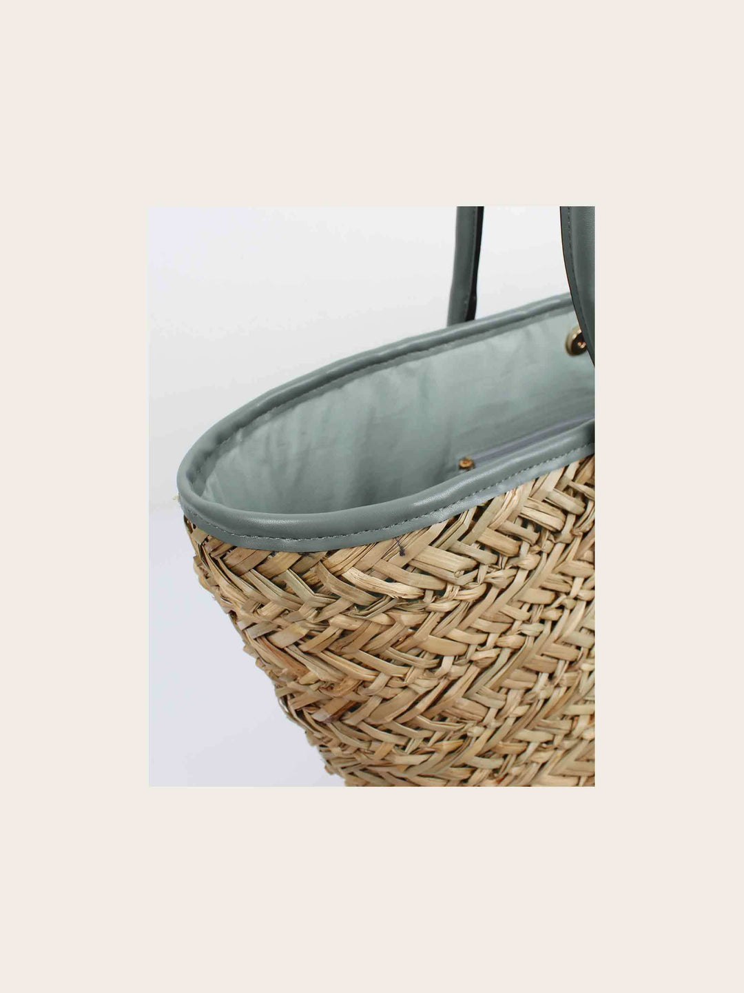 Stylische Loevenich Tasche aus Seegras mit Magnet-Verschluss