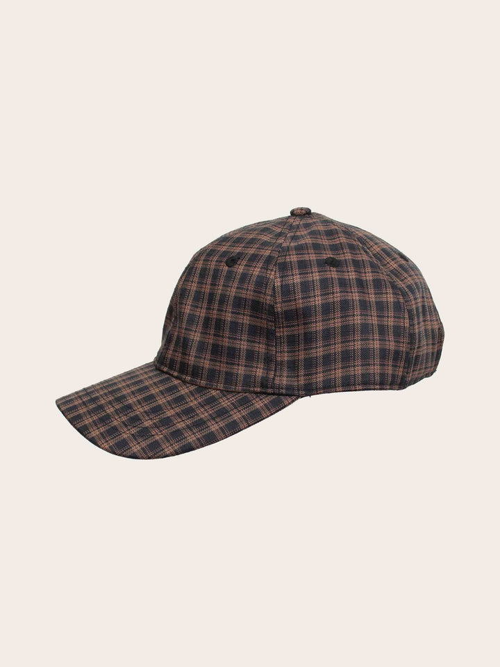 Sommerliche bugatti Baseballkappe mit klassischem Karomuster