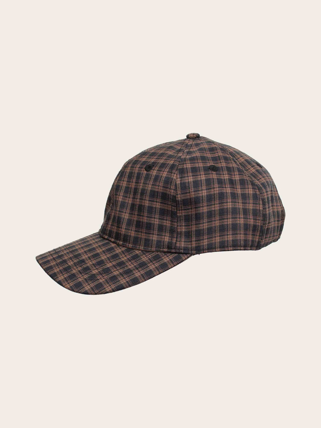 Sommerliche bugatti Baseballkappe mit klassischem Karomuster