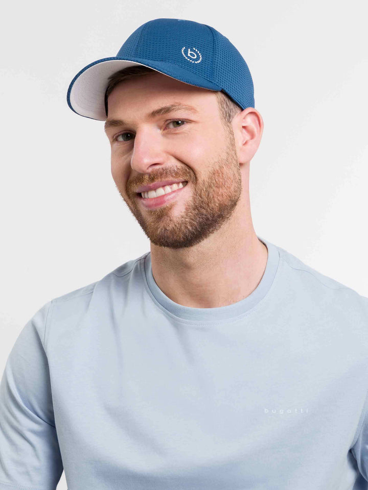 Sportliche Baseballkappe mit bugatti-Logo