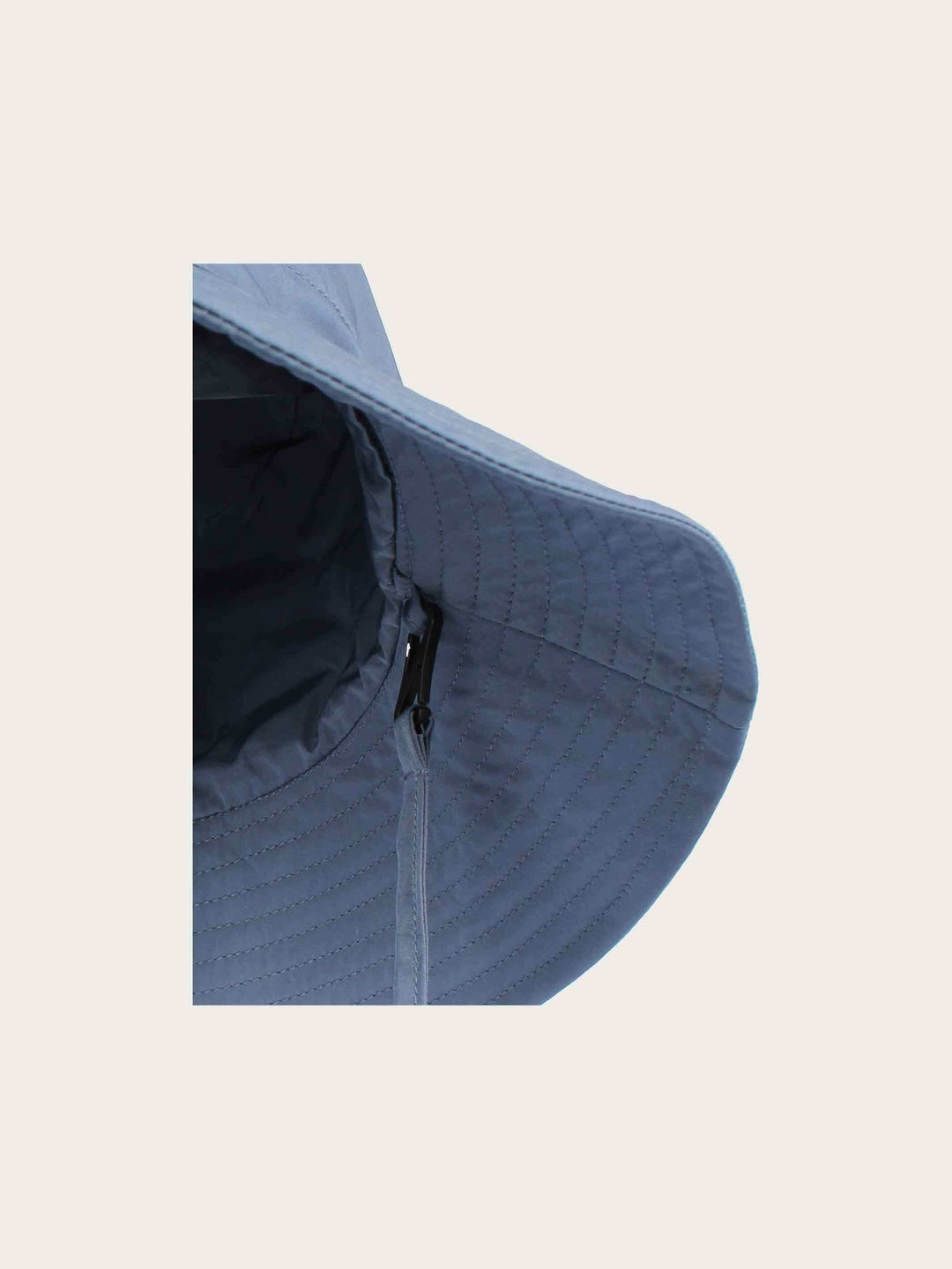 Wasserfester Loevenich Bucket Hat mit Kinnband