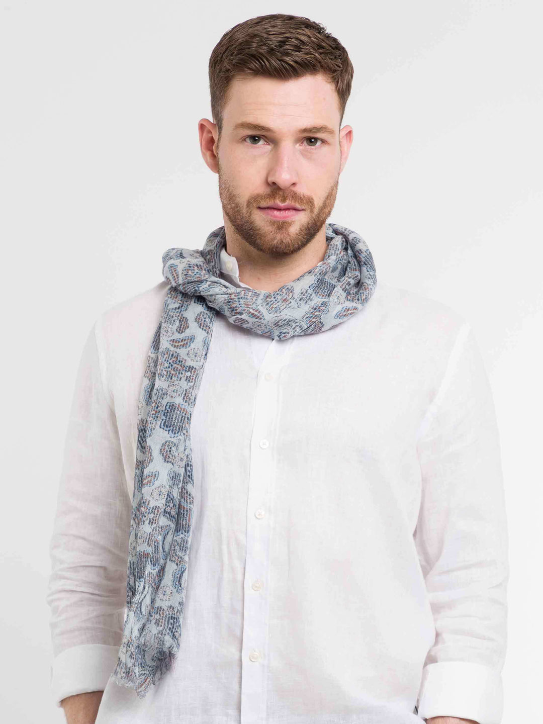 Elegante bugatti Stola mit Paisley Print in Modalmischung