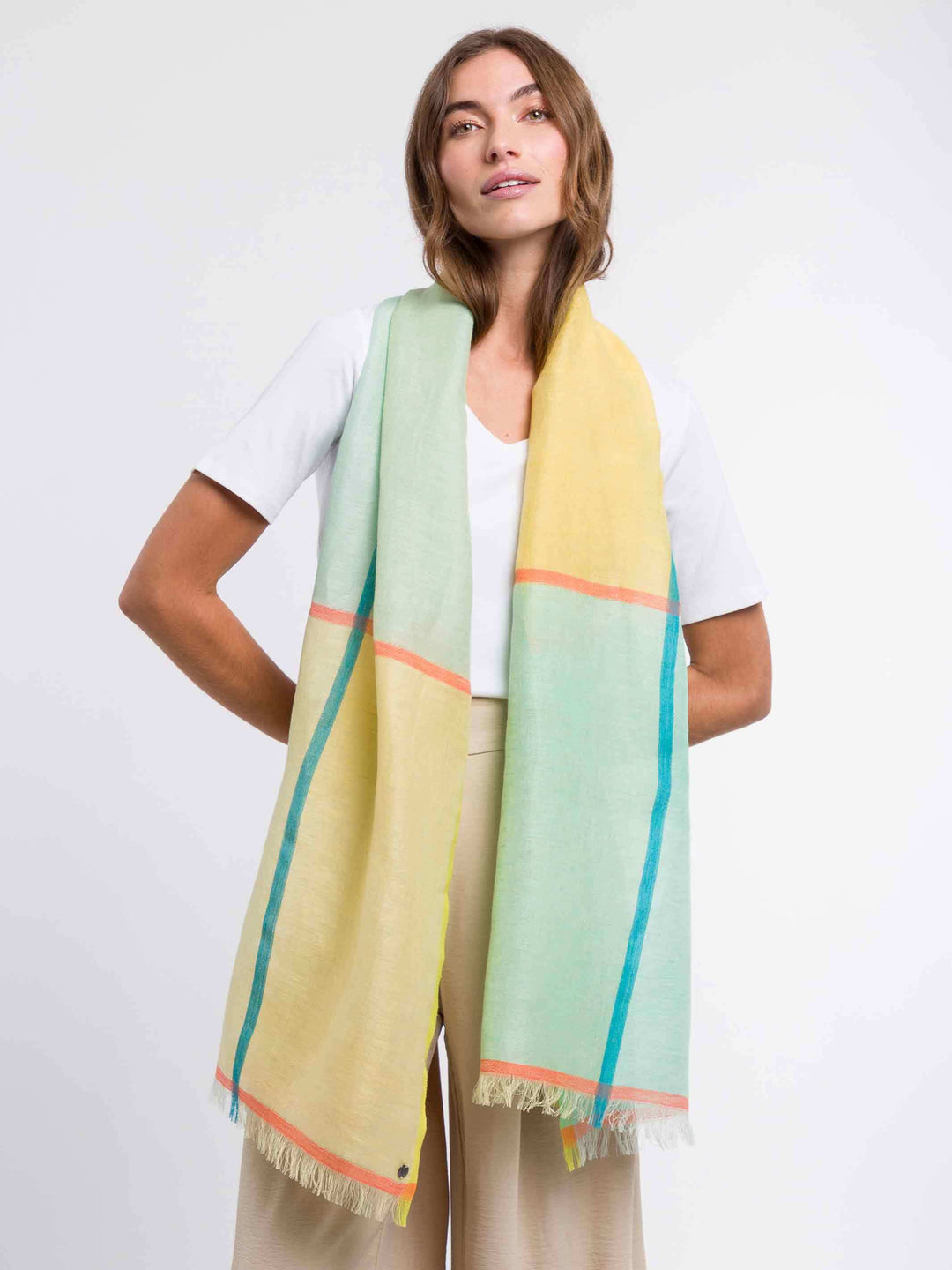 Schal mit Colour Blocking in Leinenmischung