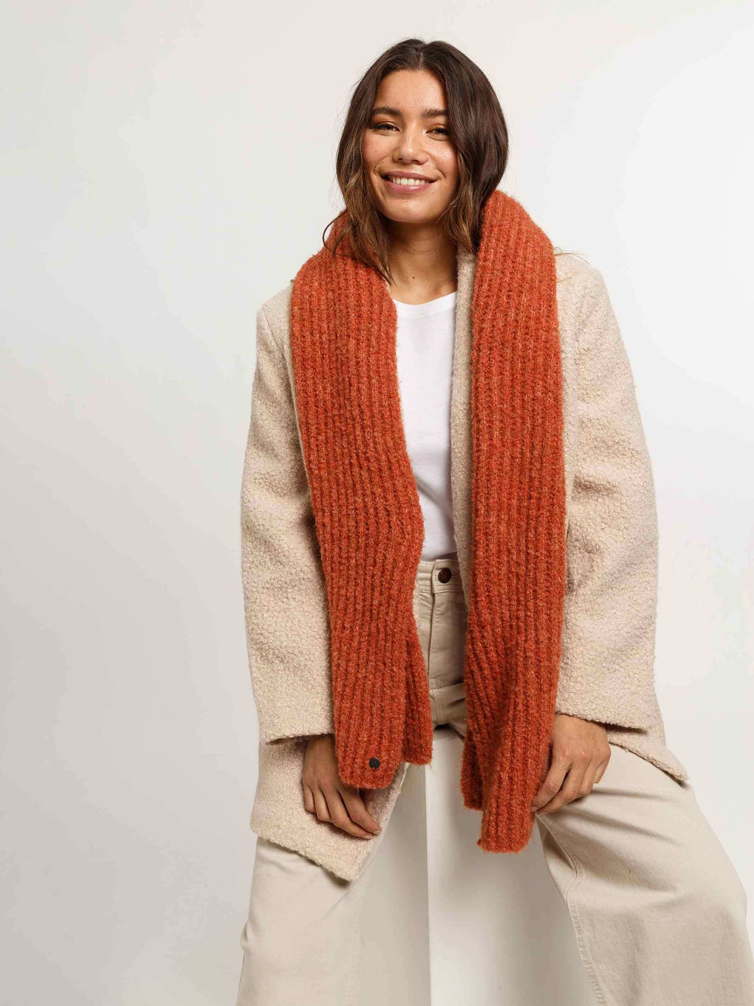 Kuscheliger gerippter Strickschal