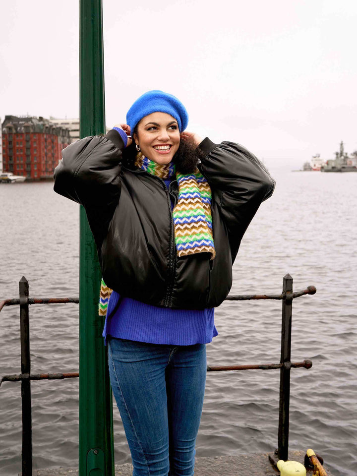 Cashmink-Schal im Retro-Zickzack-Design