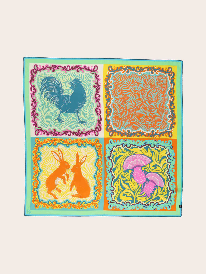 Seidentuch mit rustikalem Tier- und Pflanzenprint