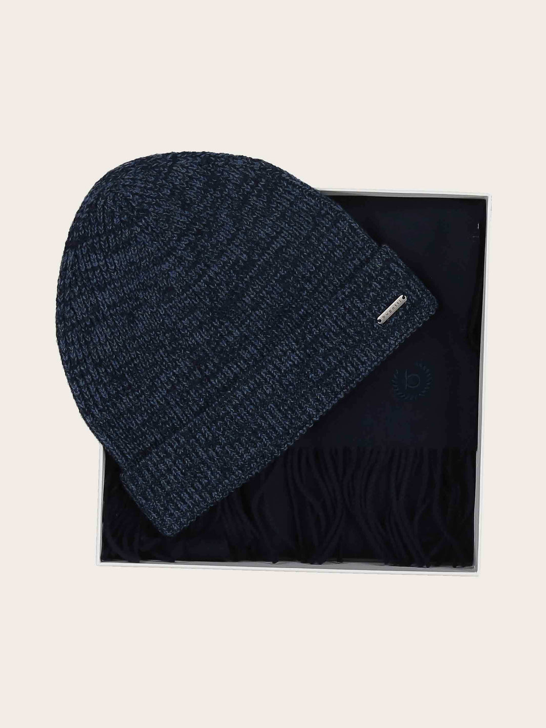 Bugatti Geschenkset mit einfarbigem Beanie und Schal aus reiner Wolle