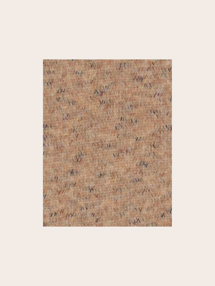 Melierter Strickschal mit Glitzer im Bias Cut