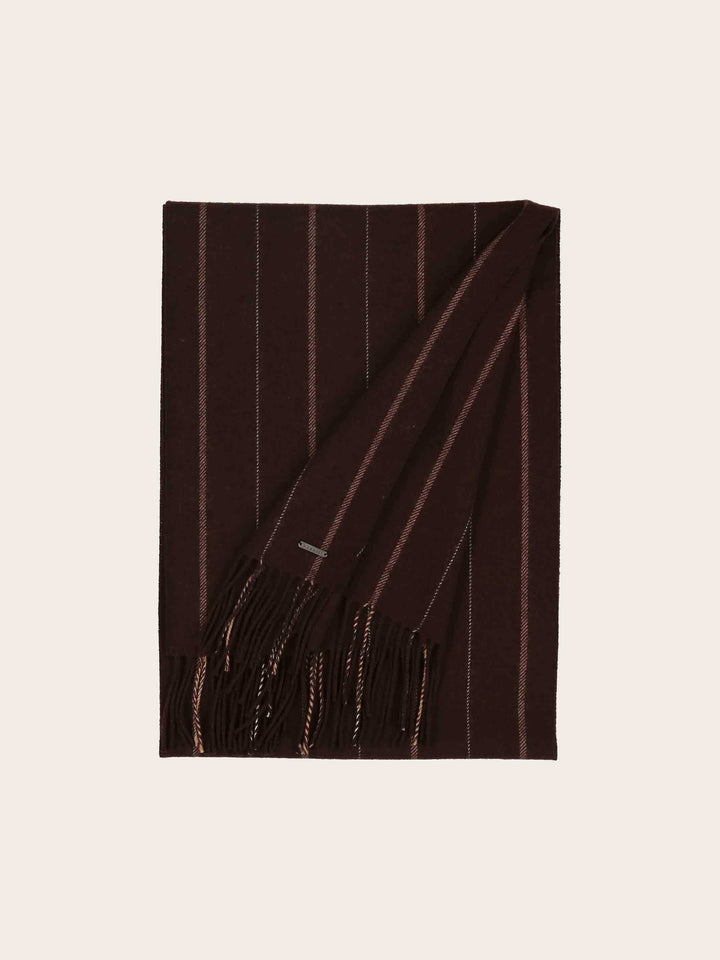 Einfarbiger bugatti Schal mit feinen farblichen Streifen