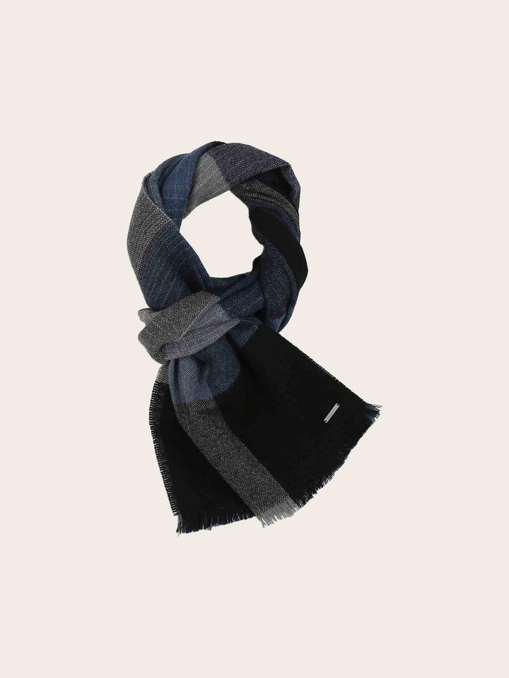 Ton-in-Ton bugatti Schal mit Karomuster