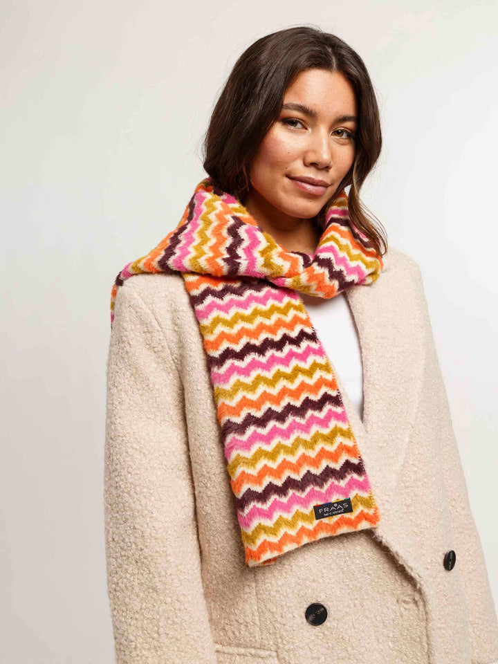 Cashmink-Schal im Retro-Zickzack-Design