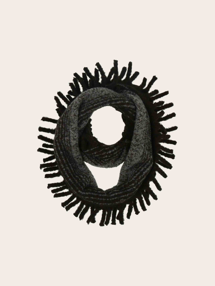 Loop mit Ombré-Design und XL-Fransen