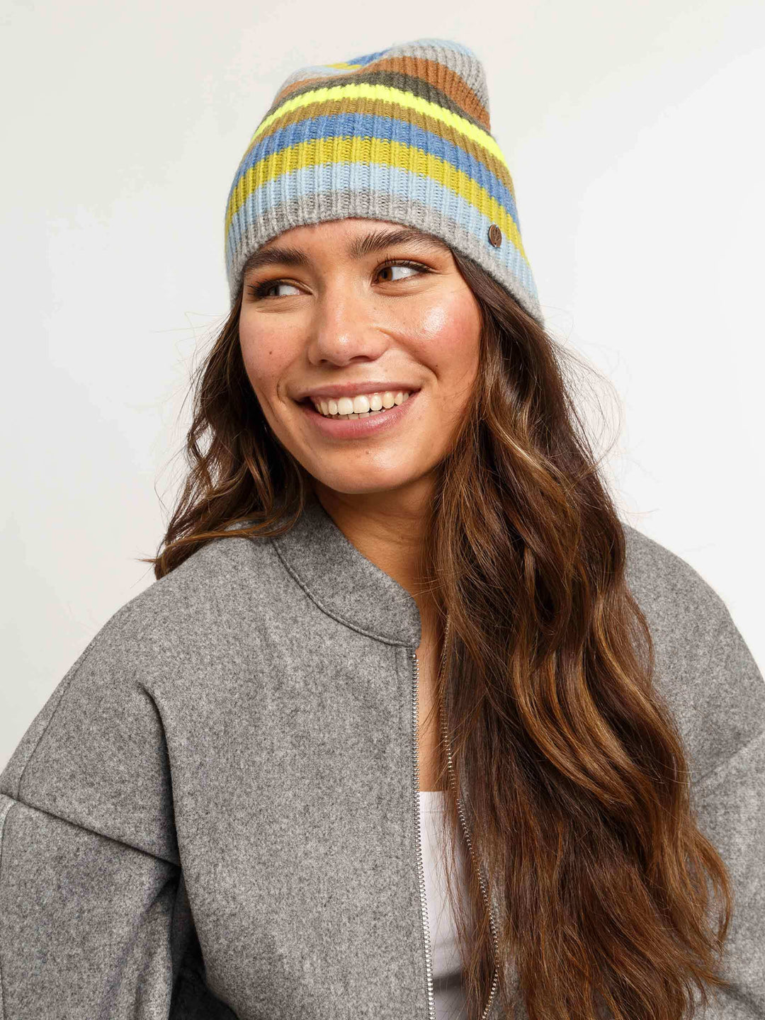 Gestreifte Strickmütze aus reiner Wolle