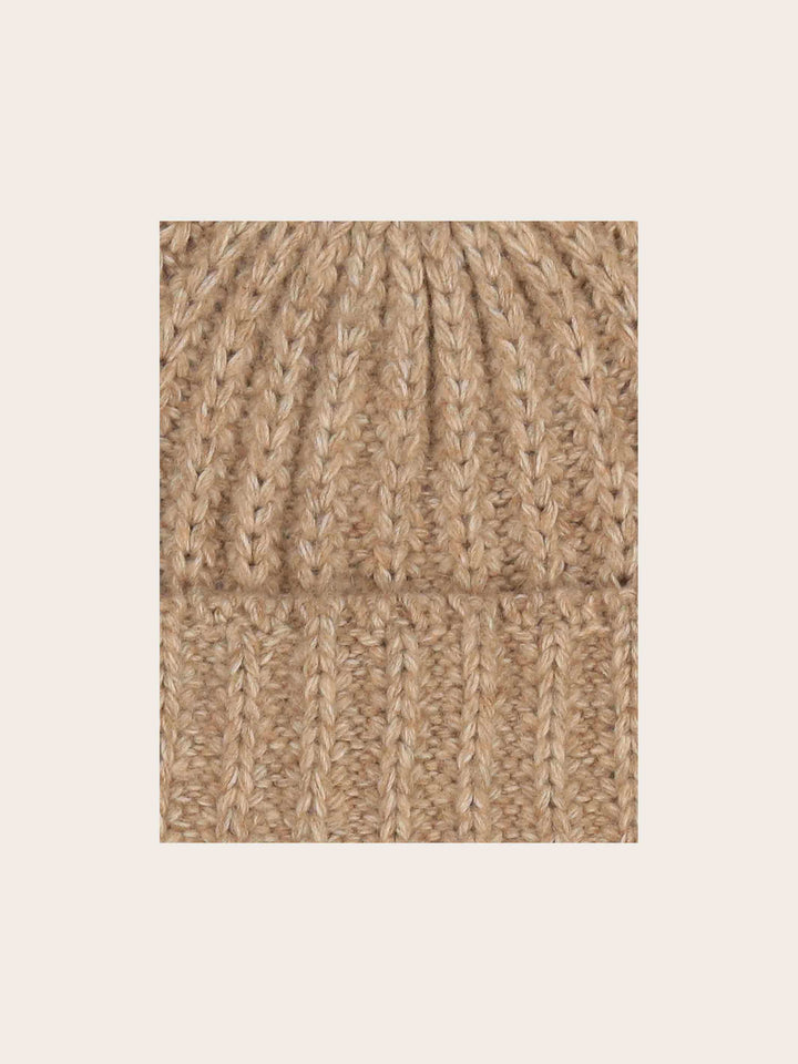 Gestrickte Loevenich Beanie mit Rippenmuster