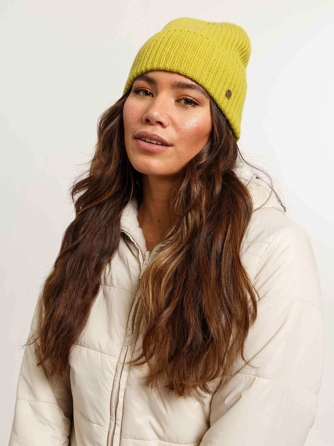 Grobstrick-Mütze mit breiter Krempe aus reiner Wolle