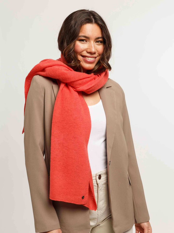 Einfarbiger Strickschal aus reiner Wolle