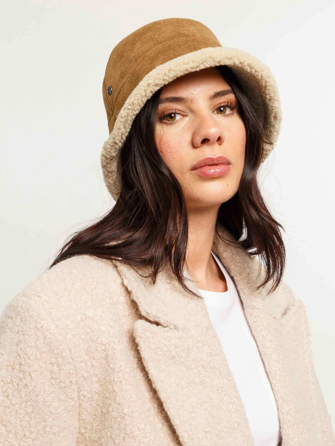 Loevenich Bucket Hat aus Kunstleder