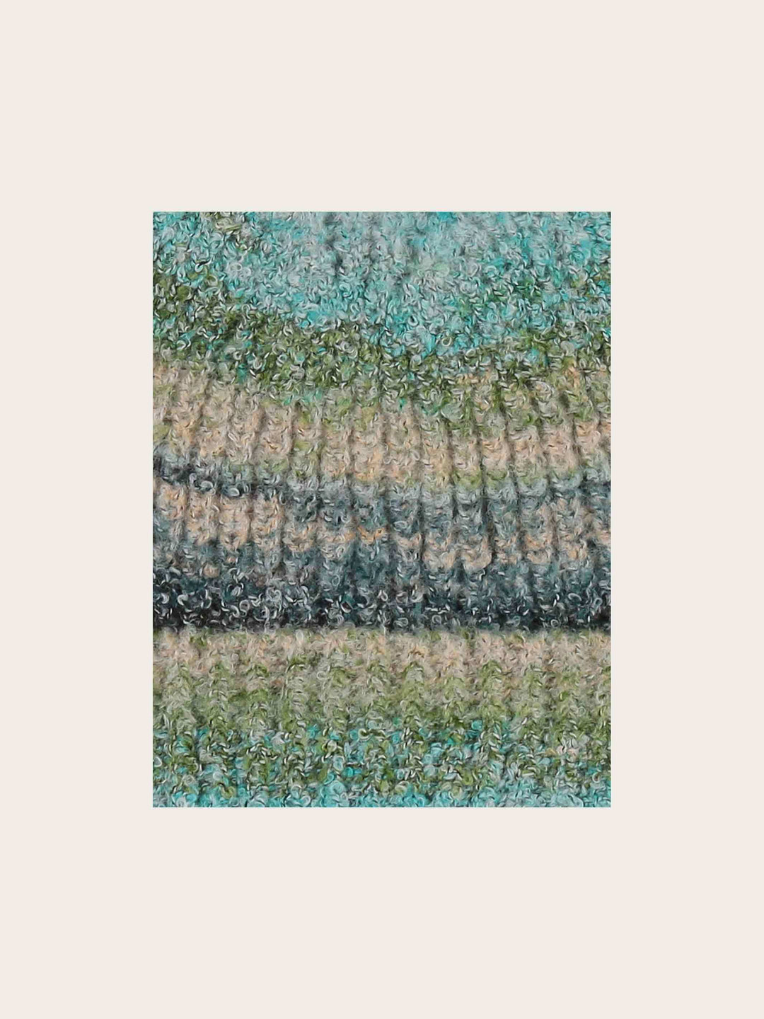 Elastische Loevenich Beanie mit buntem Strickmuster