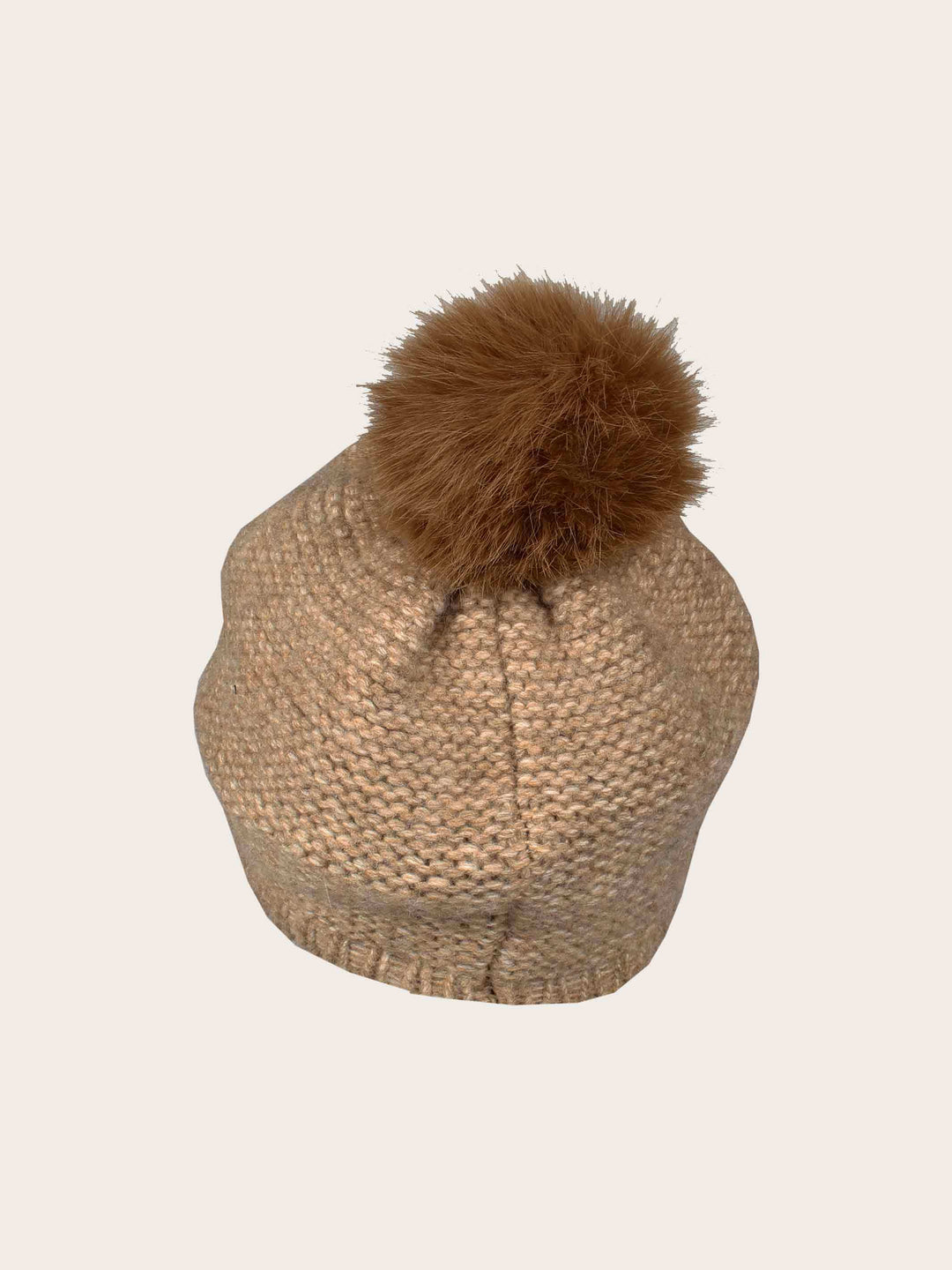 Gestrickte Loevenich Ballonmütze mit Kunstfellbommel