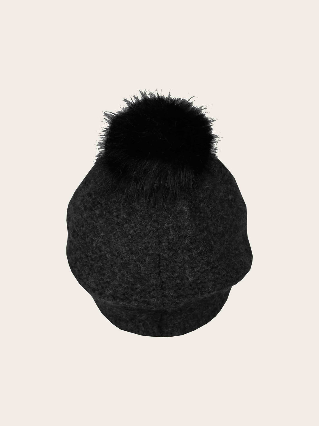 Gestrickte Loevenich Ballonmütze mit Kunstfellbommel