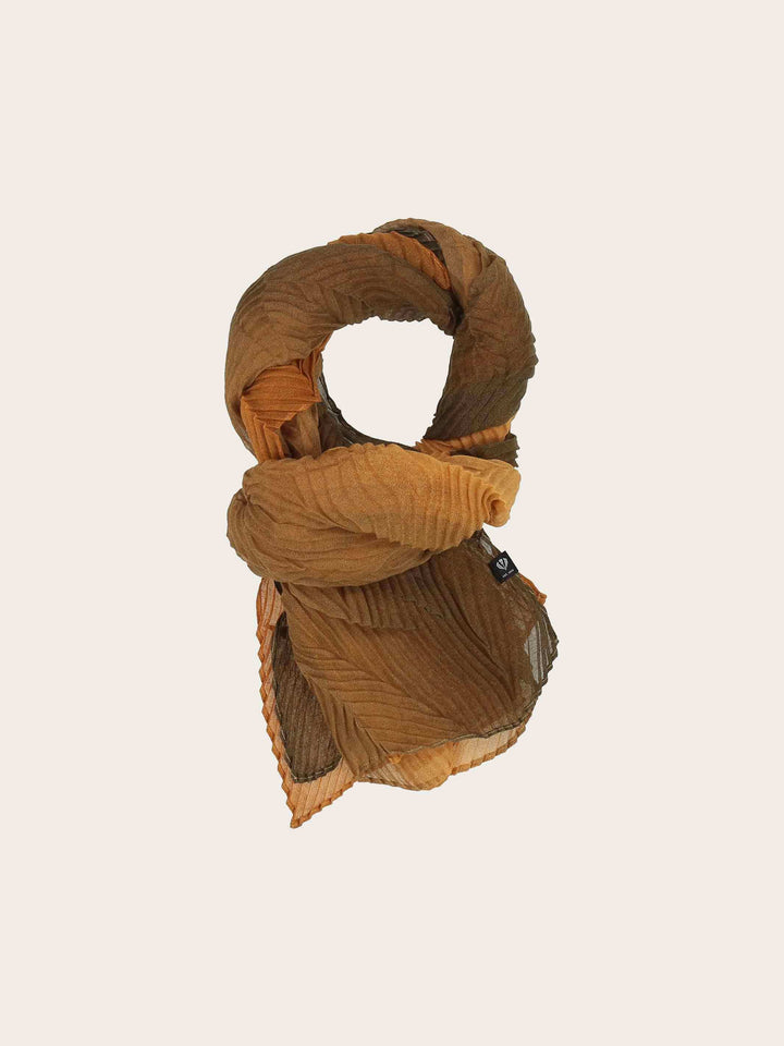 Plissee-Schal mit Farbverlauf