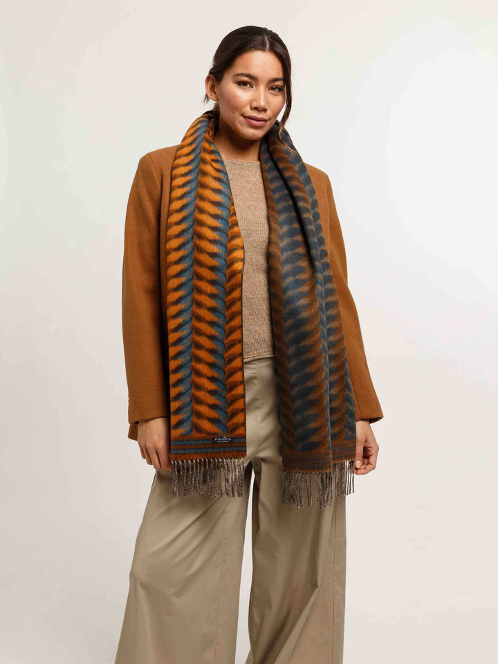 Cashmink-Schal mit mit grafischem Zackenmuster