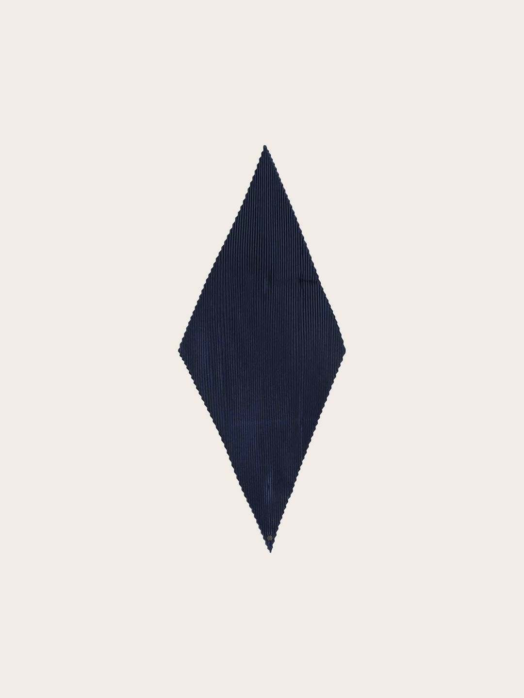 Diamond Shape Tuch mit Plissee und Metallic-Effekt