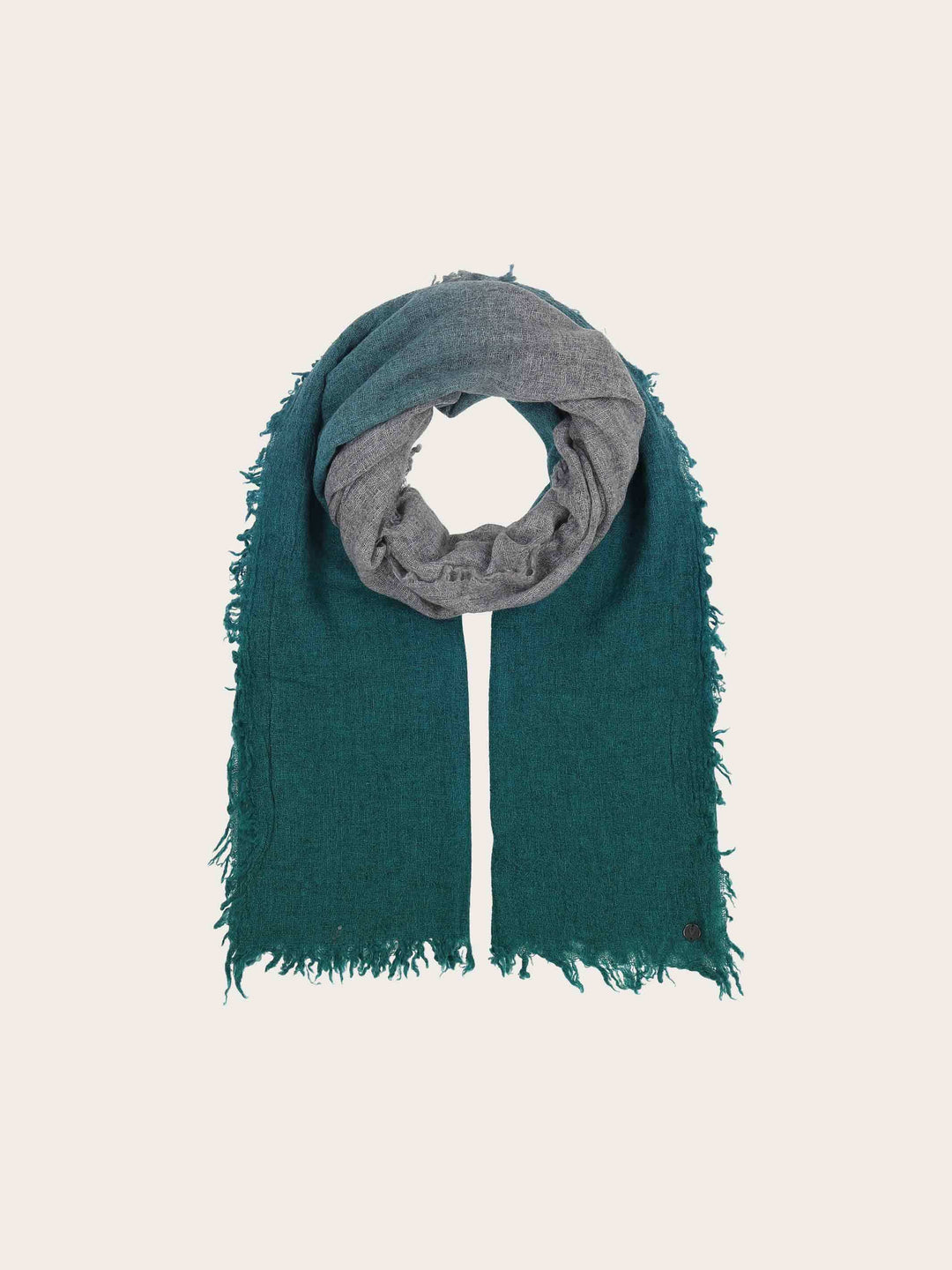 Wollschal im Ombré-Design