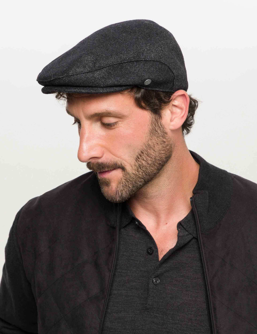 Einfarbige bugatti Flatcap mit Fischgrat-Design