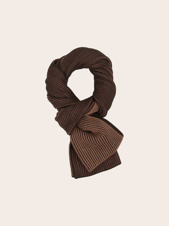 Strickschal mit bugatti-Schriftzug in Wollmischung