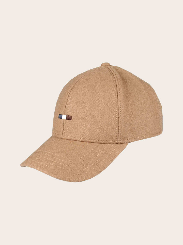 Einfarbige Basecap mit gestickter bugatti-Flag