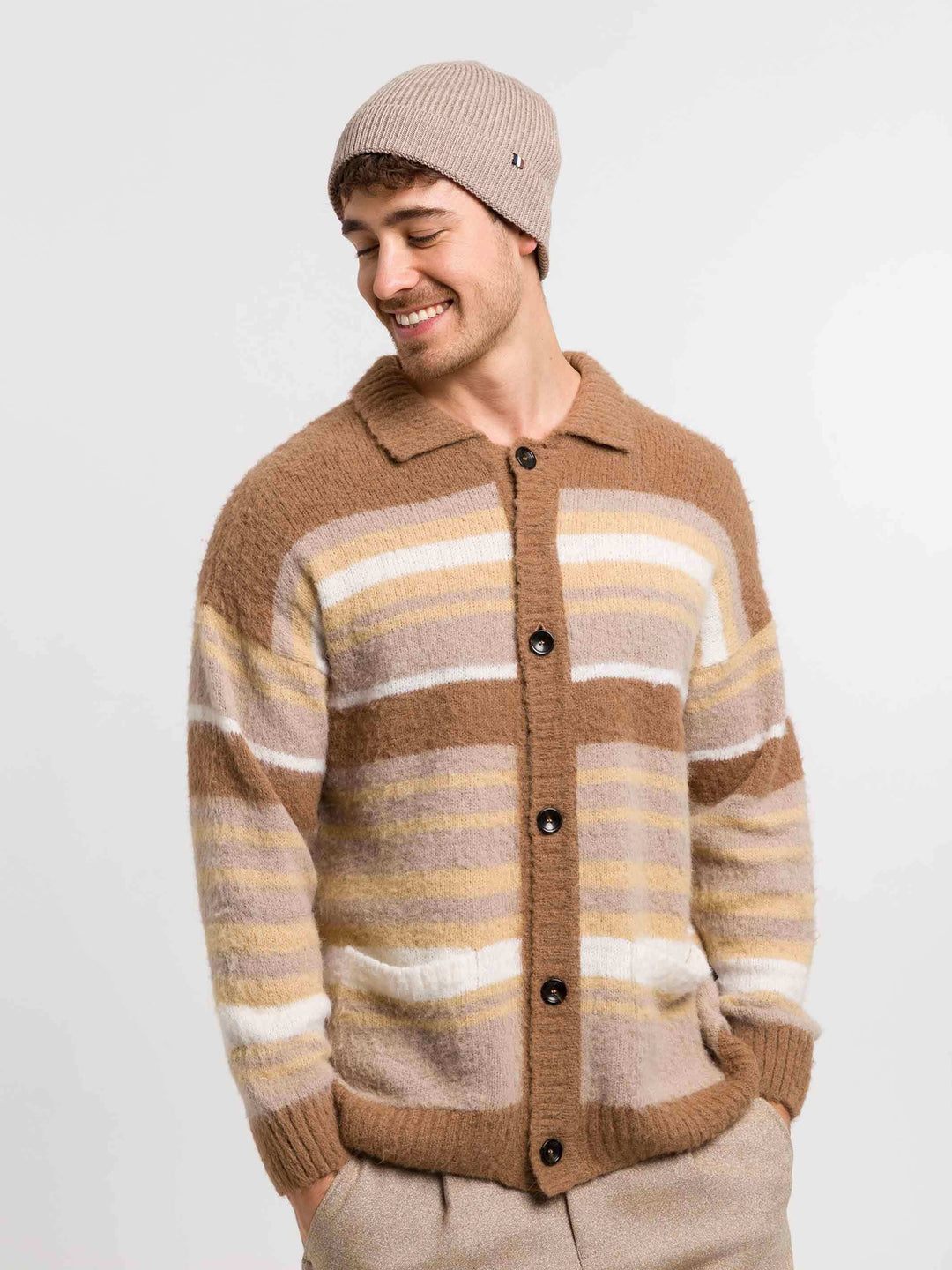 Einfarbige bugatti Beanie mit Signature-Flag