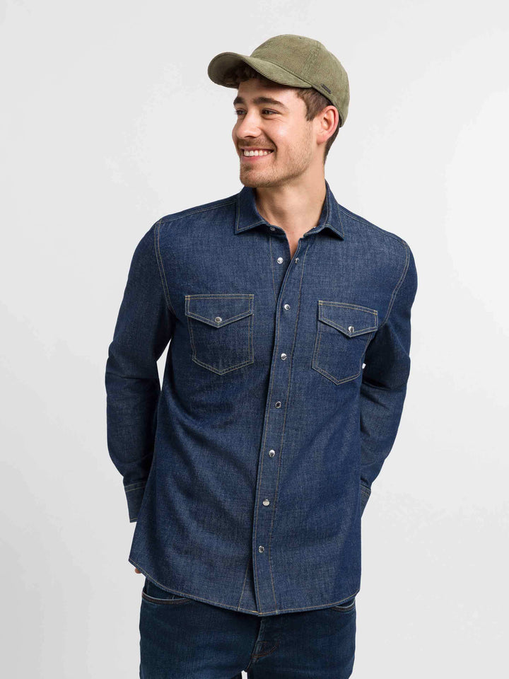 Einfarbige bugatti Basecap in Cord-Optik